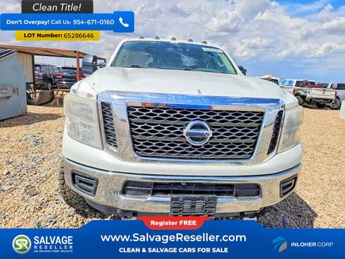 Used 2017 Nissan Titan SV AWD/4WD image 7
