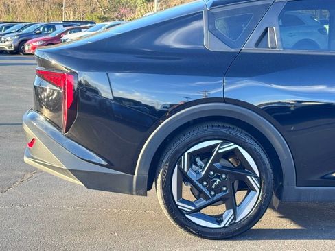 Used 2025 Kia K4 EX image 38