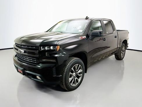 Used 2021 Chevrolet Silverado 1500 RST image 3