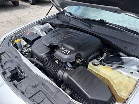 Used 2021 Chrysler 300 S RWD image 11