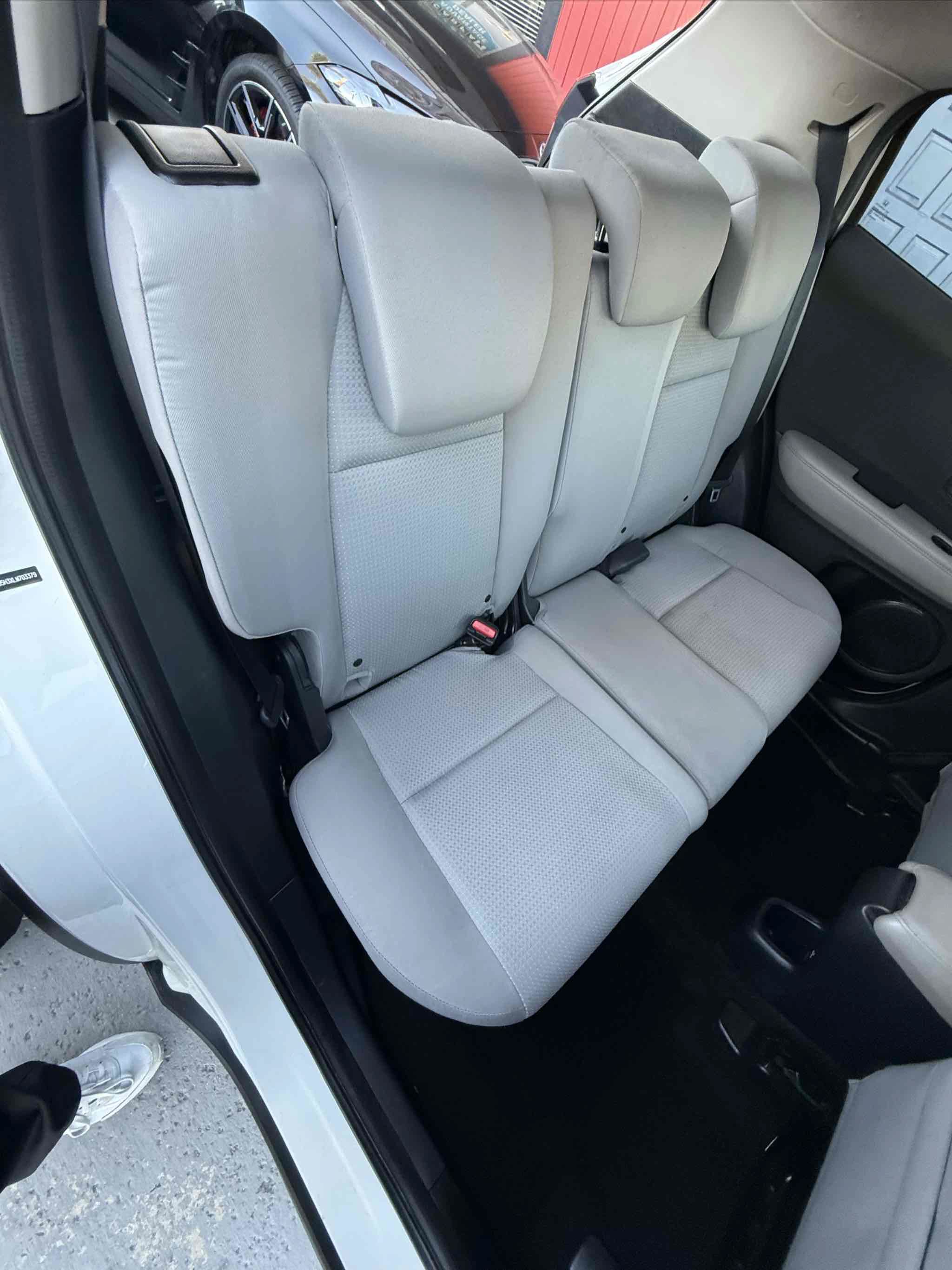 Used 2020 Honda HR-V LX image 64