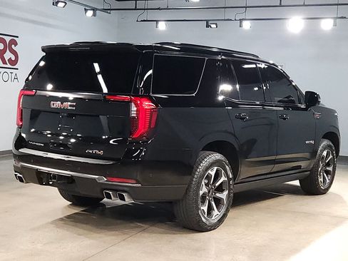 Used 2025 GMC Yukon AT4 Ultimate image 7