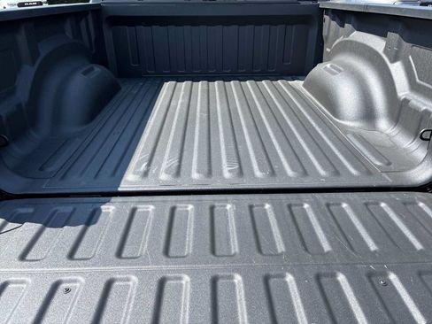 Used 2024 RAM 1500 Laramie AWD/4WD image 20
