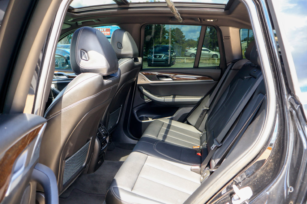 Used 2024 BMW X3 sDrive30i w/ Convenience Package RWD image 9