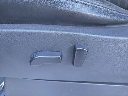 Used 2022 Nissan Frontier PRO-4X w/ Pro-4X Premium Package image 13