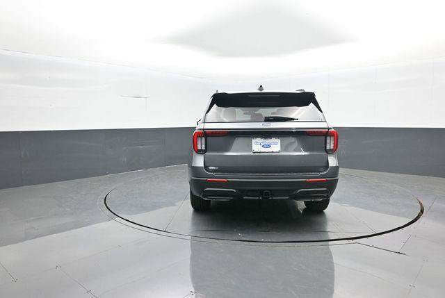 New 2026 Ford Explorer ST-Line RWD image 6