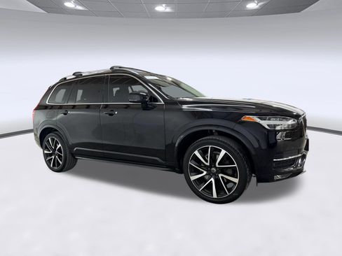 Used 2019 Volvo XC90 T6 Momentum w/ Protection Package AWD/4WD image 7