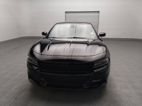 Used 2019 Dodge Charger SXT AWD/4WD image 15