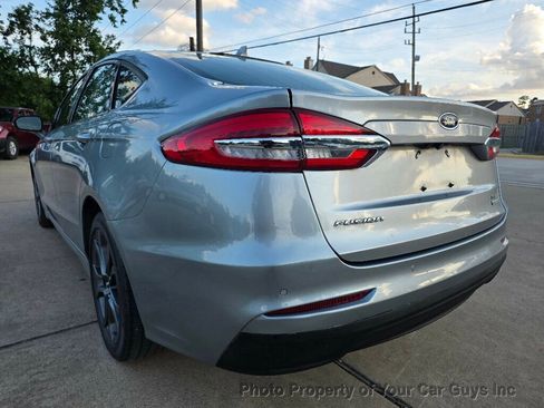 Used 2020 Ford Fusion SEL FWD image 18
