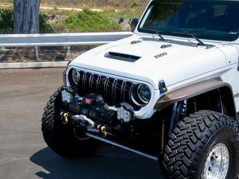 Used 2024 Jeep Wrangler Unlimited Rubicon 392 AWD/4WD image 5