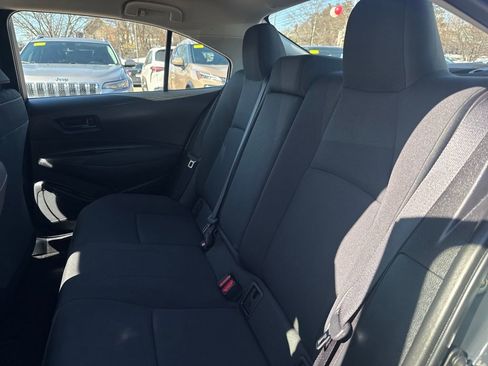 Used 2025 Toyota Corolla LE image 34