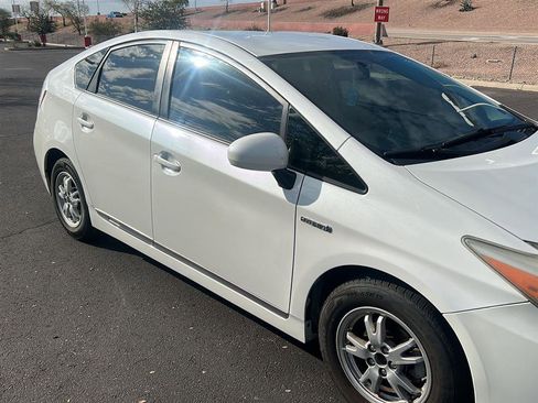 Used 2011 Toyota Prius II image 3