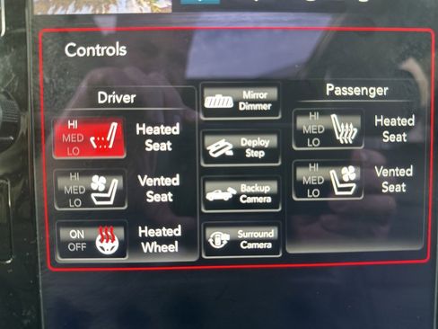 Used 2020 RAM 1500 Laramie image 41