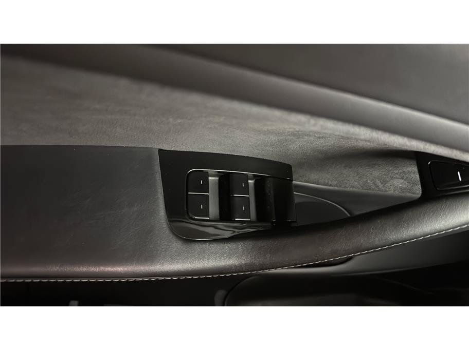 Used 2018 Tesla Model 3 Long Range RWD image 33