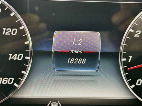 Used 2023 Mercedes-Benz G 550 image 13