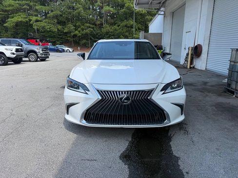 Used 2020 Lexus ES 350 w/ Premium Package FWD image 2