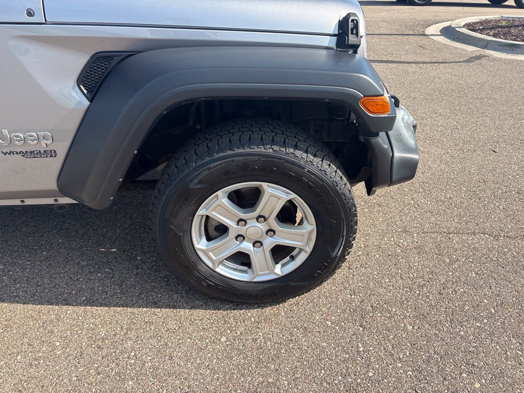 Used 2019 Jeep Wrangler Sport AWD/4WD image 29