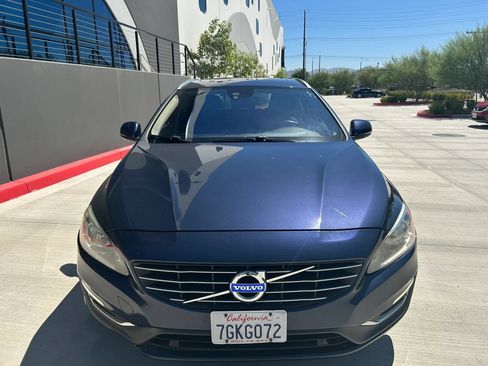 Used 2015 Volvo V60 T5 Premier FWD image 2
