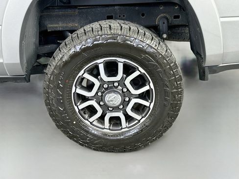 Used 2023 RAM 2500 Limited AWD/4WD image 34
