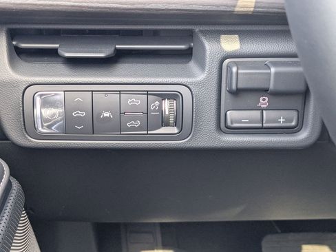 New 2025 GMC Sierra EV Denali image 17