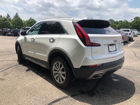 Used 2023 Cadillac XT4 Premium Luxury w/ Technology Package AWD/4WD image 5