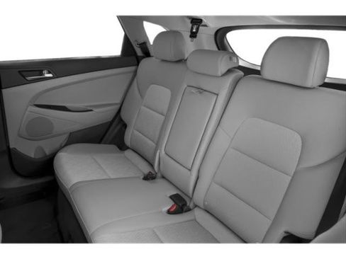 Used 2018 Hyundai Tucson Sport FWD image 17