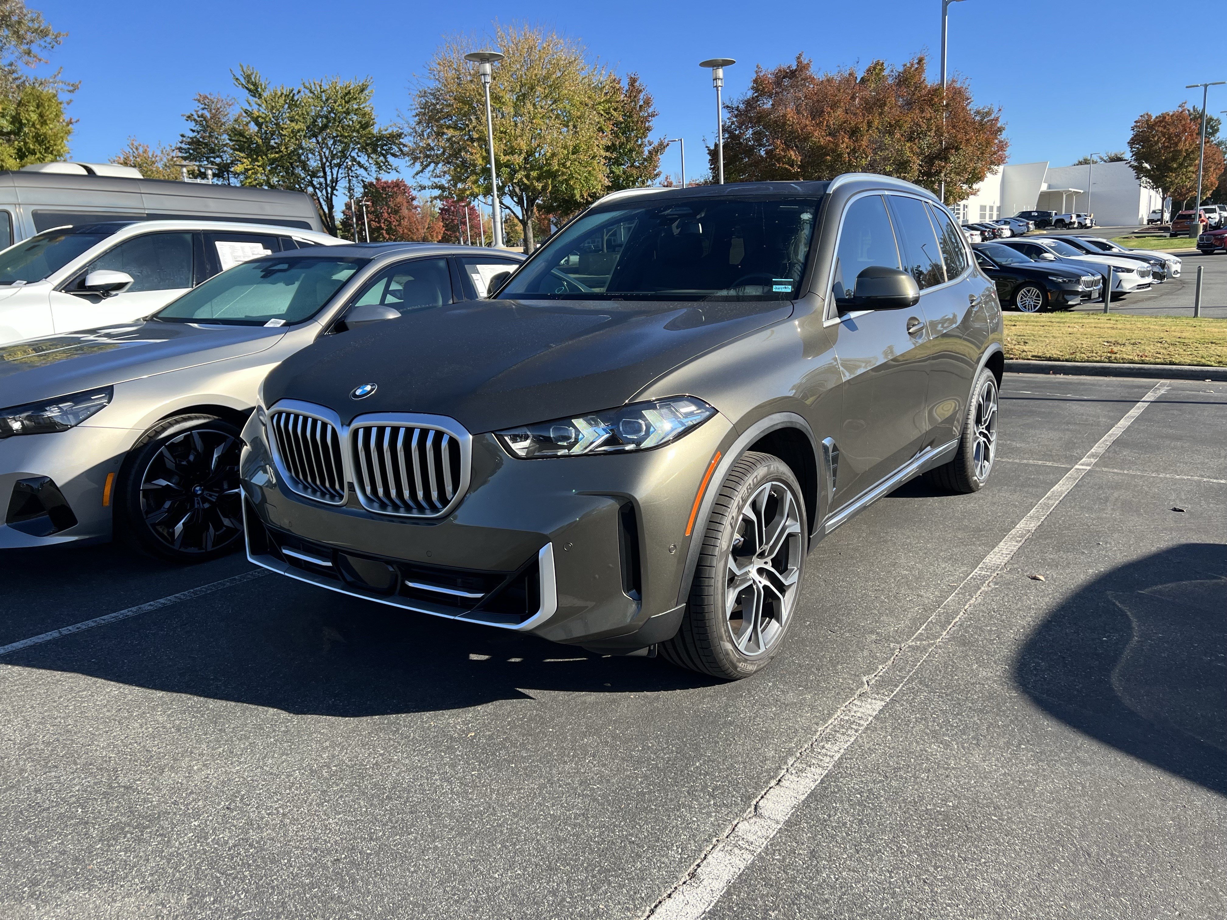 Certified 2025 BMW X5 xDrive40i w/ Parking Assistance Package AWD/4WD image 6