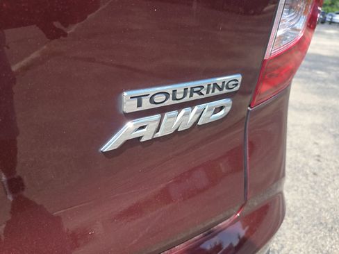 Used 2020 Honda Pilot Touring image 11
