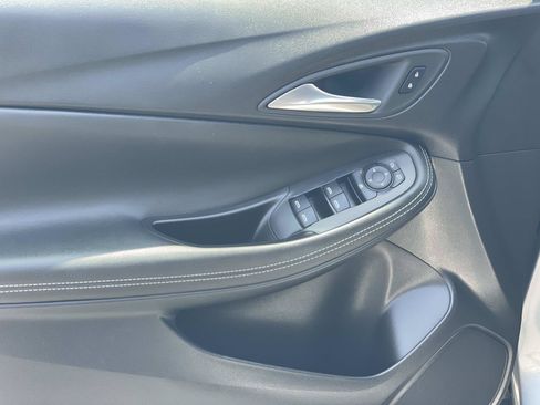 Used 2025 Buick Encore GX Preferred FWD image 19