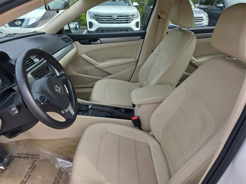 Used 2015 Volkswagen Passat 1.8T Limited Edition image 19
