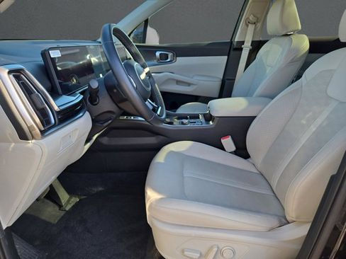 Used 2025 Kia Sorento S w/ Panoramic Sunroof Package FWD image 45