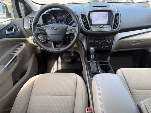 Used 2017 Ford Escape SE w/ Equipment Group 201A image 23