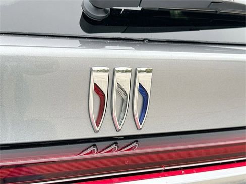 New 2026 Buick Enclave Preferred w/ Power Package image 32