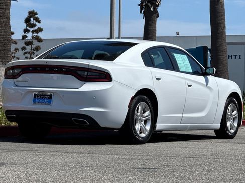 Used 2022 Dodge Charger SXT RWD image 9