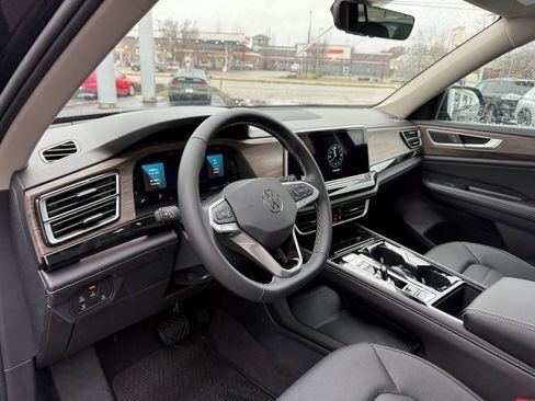 New 2026 Volkswagen Atlas SEL image 10