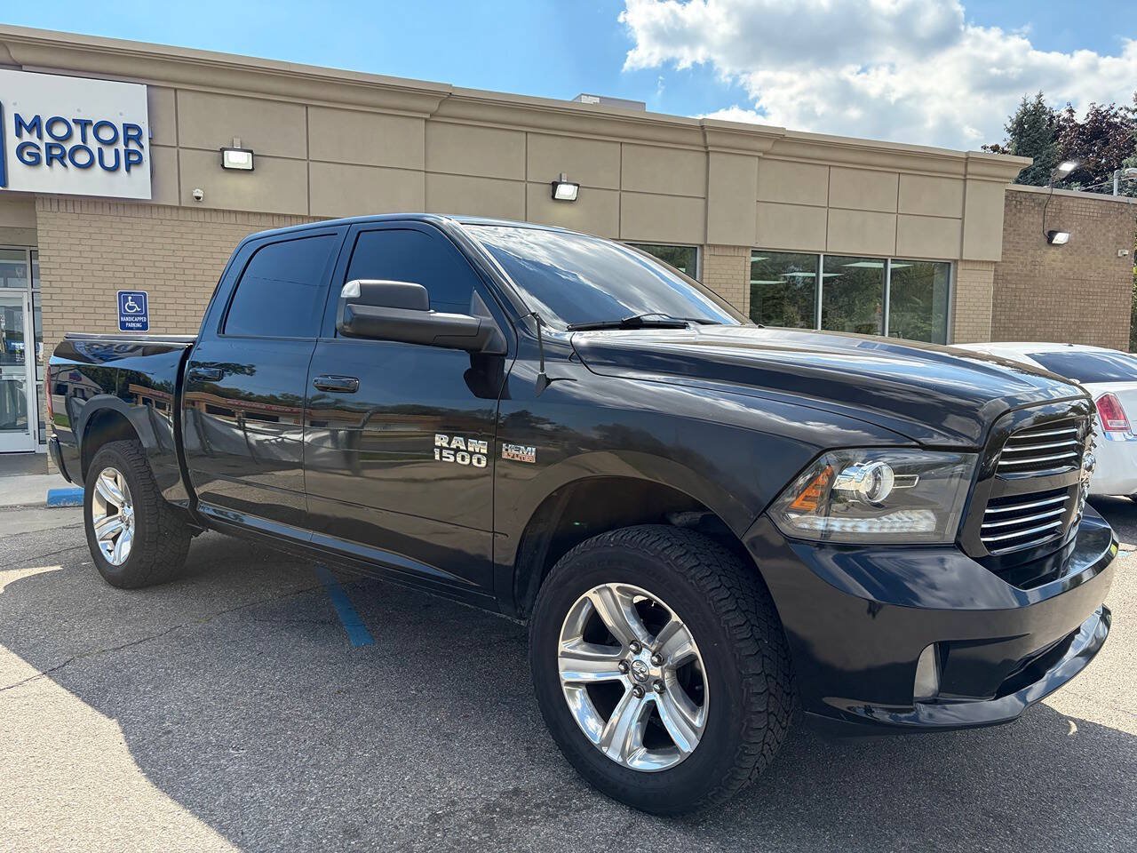 Used 2014 RAM 1500 Sport w/ Trailer Tow Group AWD/4WD image 3