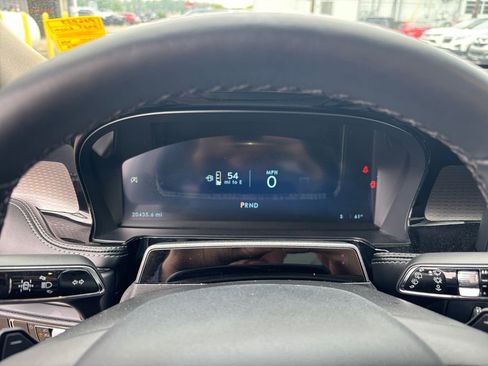 Used 2025 Lincoln Corsair Reserve w/ Equipment Group 202A AWD/4WD image 18