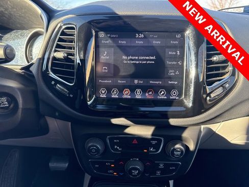 Used 2018 Jeep Compass Limited image 13