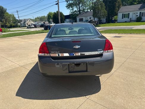 Used 2011 Chevrolet Impala LS FWD image 7