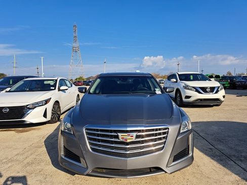 Used 2018 Cadillac CTS Luxury image 2