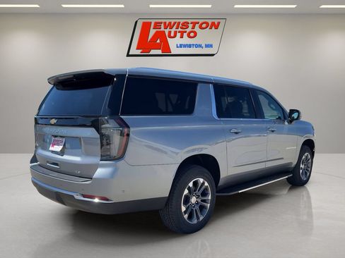 New 2026 Chevrolet Suburban LT w/ Comfort Package AWD/4WD image 5