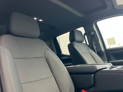 Used 2024 Chevrolet Silverado 1500 RST w/ Z71 Off-Road Package image 16