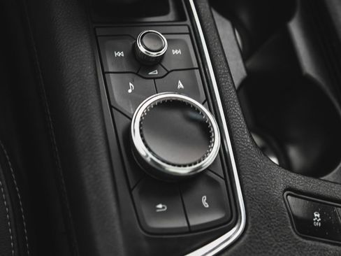 Used 2021 Cadillac XT6 Premium Luxury AWD/4WD image 28