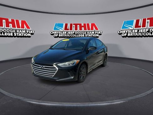 Used 2018 Hyundai Elantra SEL image 3