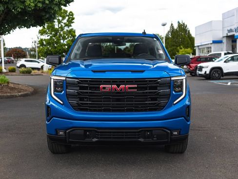 Used 2024 GMC Sierra 1500 Elevation AWD/4WD image 5