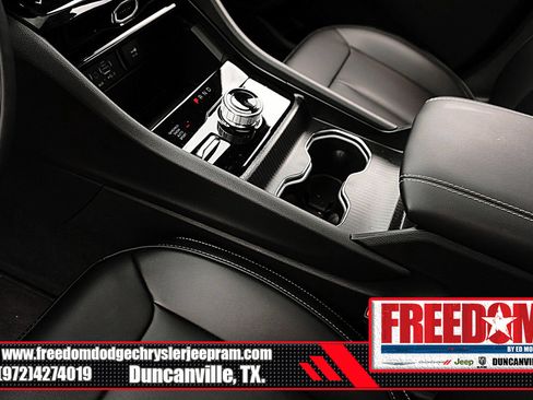 New 2026 Jeep Grand Cherokee L Limited w/ Limited Altitude Package AWD/4WD image 34