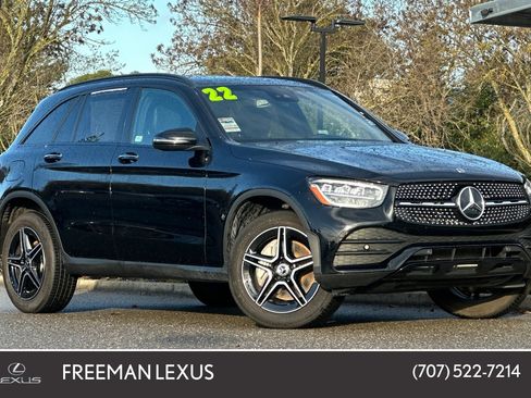 Used 2022 Mercedes-Benz GLC 300 4MATIC image 1