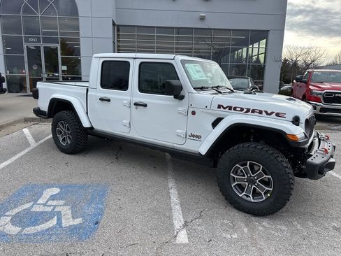 New 2026 Jeep Gladiator Mojave image 38