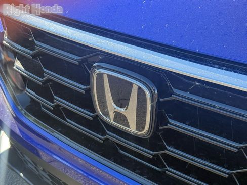 Used 2023 Honda CR-V EX-L image 8