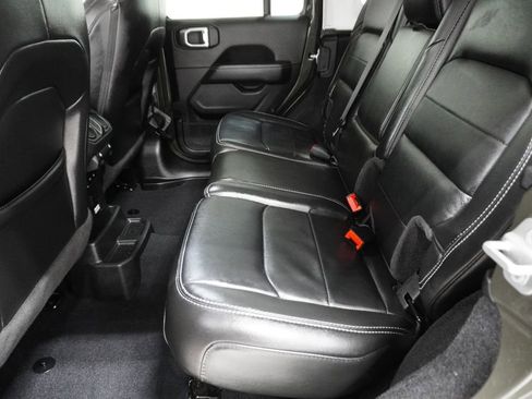 Certified 2022 Jeep Wrangler Unlimited Sahara w/ Cold Weather Group image 16